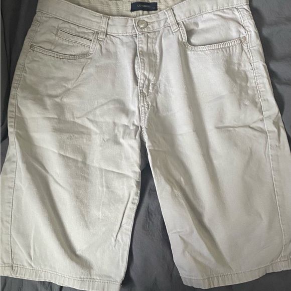 Casual shorts. - Picture 2 of 2